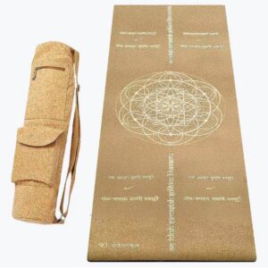 tapis de yoga en liège naturel avec mandala